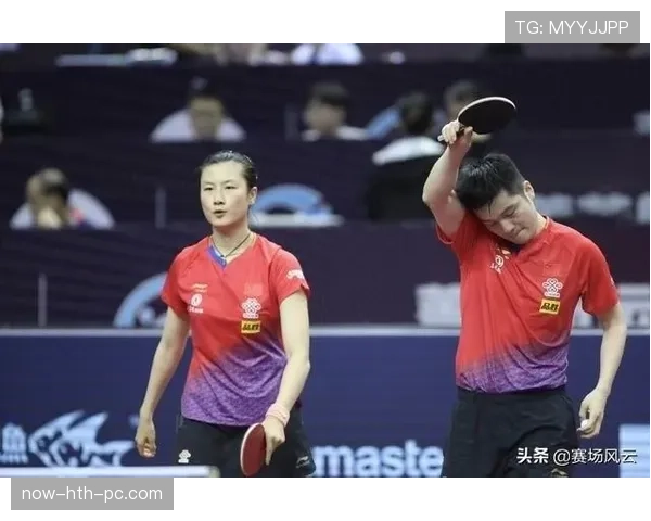 双重触球的判罚条件与裁判处置要点